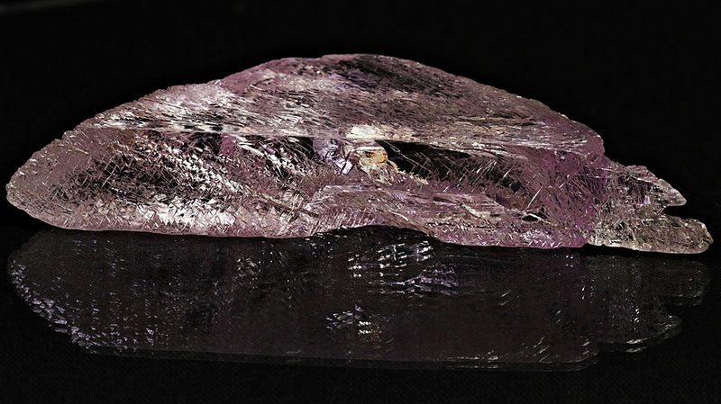 Spodumen (var. kunzitt), Galileia, Minas Gerais, Brasil