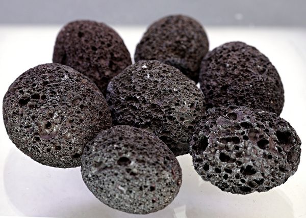 Hovedbilde Tromlet lava (basalt), stor