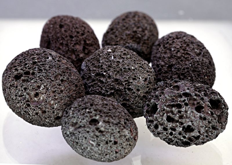 Tromlet lava (basalt), stor