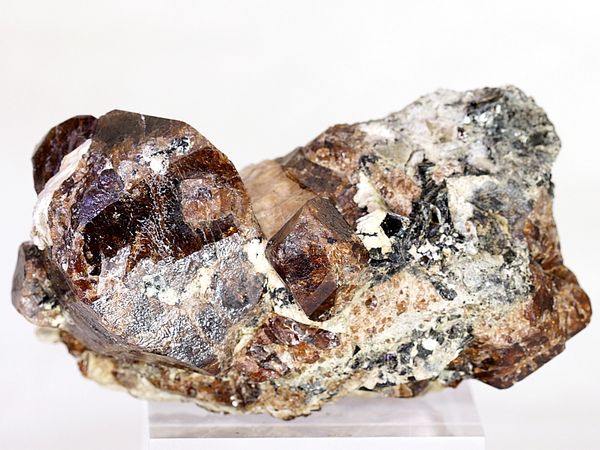 Hovedbilde Zirkonkrystallgruppe, Seiland, Finnmark