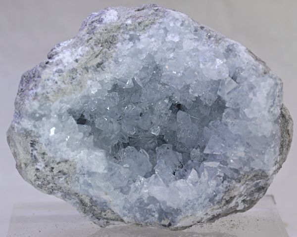 Hovedbilde Cølestinkrystallgruppe fra Madagaskar