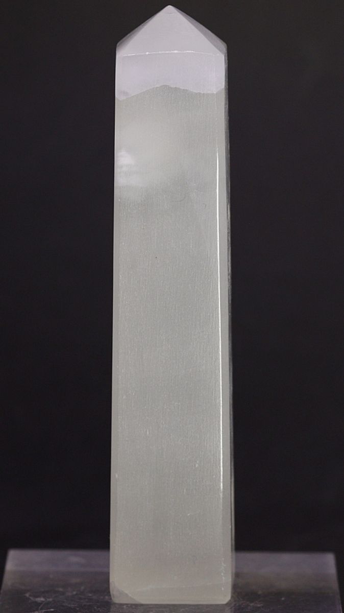 Båndkalsitt, tårn, obelisk